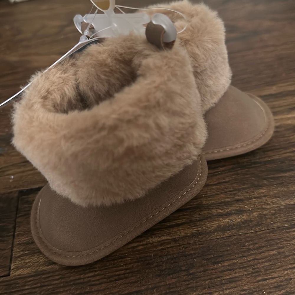 Carters newborn cozy lining boots